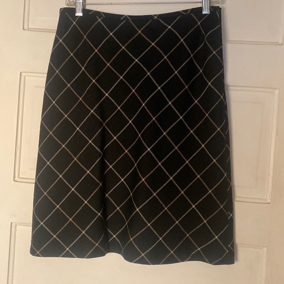 Ann Taylor loft size 6P crosshatch style, brown and tan dress skirt w/side zip - Picture 1 of 3